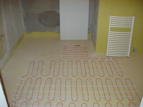 Podlahové vytápění u novostaveb - podlahové topné rohože FÉNIX