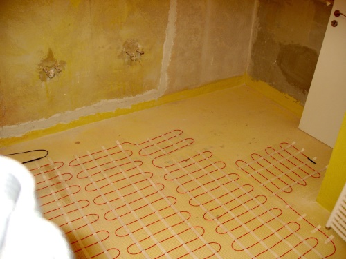 Podlahové vytápění u novostaveb - podlahové topné rohože FÉNIX