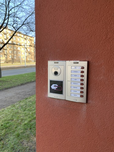 2022/1-4, Praha 14 – Hloubětín, Poděbradská 720, 721