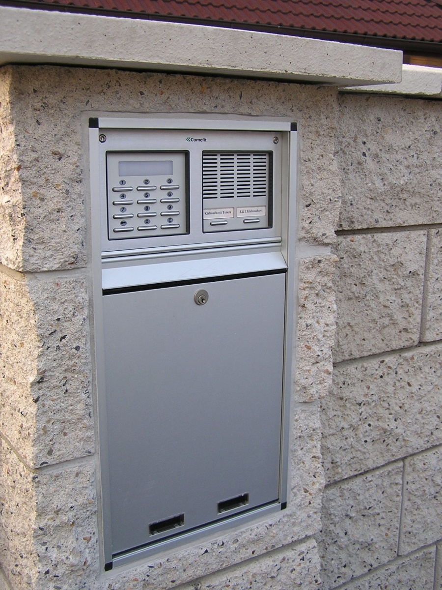 Domovní videotelefon Comelit - RD Horní Jirčany